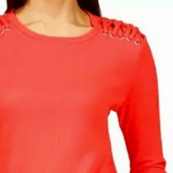 NWT! Michael Kors Lace Up Shoulder Thermal Top - Picture 3 of 12